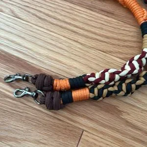 NWOT MIN & MON PARACORD STRAP